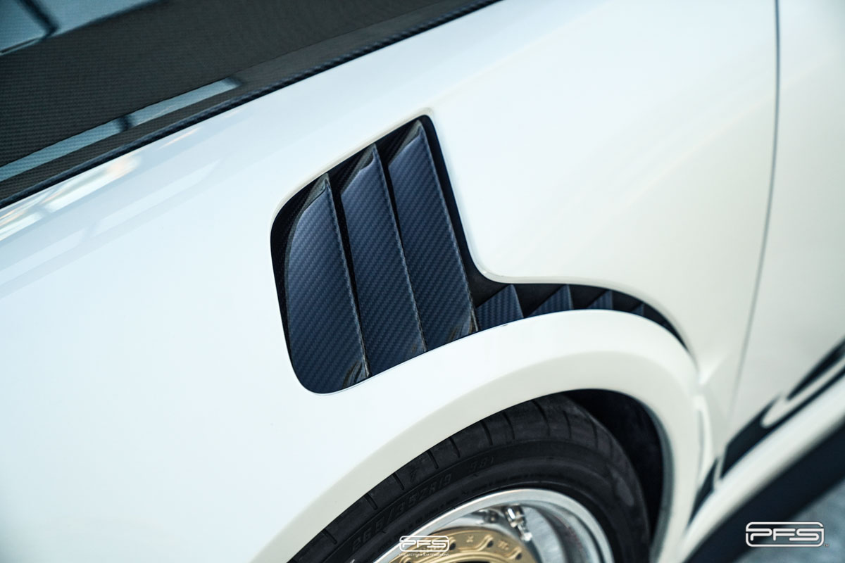 Porsche 911 GT3 RS Carbon Fiber Fender Vents